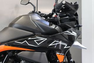 KTM 890 SMT 2024 SMT 890 ΔΩΡΟ ΤΟ TECH PACK!-thumb-17