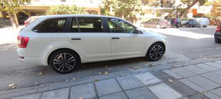 Skoda Octavia '15 1200cc tsi navigation 