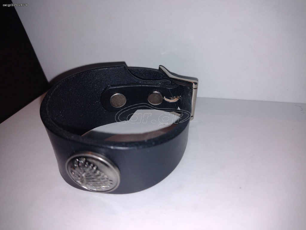 Αντρικό βραχιόλι με conchos 