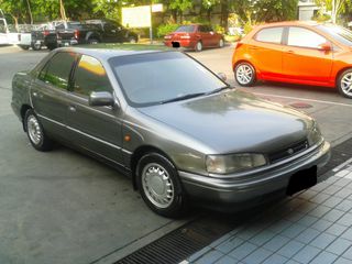 Hyundai Elantra J1 (1990 –1995)