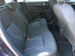 Peugeot 208 2015 1.2 PureTech 82 Urban Move-thumb-13