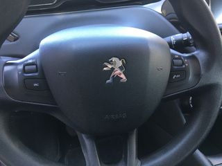 Peugeot 208 2015 1.2 PureTech 82 Urban Move-thumb-14