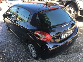 Peugeot 208 2015 1.2 PureTech 82 Urban Move-thumb-20