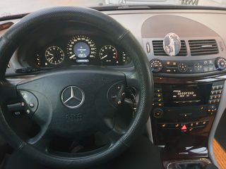 Mercedes-Benz E 200 2005-thumb-4