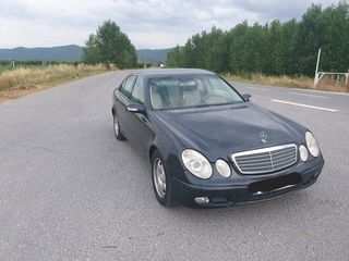 Mercedes-Benz E 200 2005-thumb-1