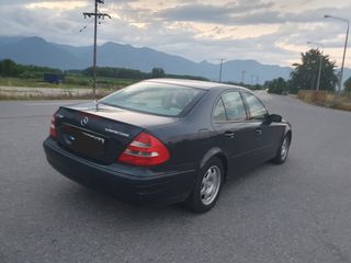 Mercedes-Benz E 200 2005-thumb-10