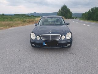 Mercedes-Benz E 200 2005-thumb-13