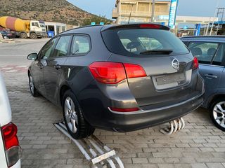 Opel Astra 2013 DIESEL-thumb-2