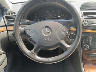Mercedes-Benz E 200 2005