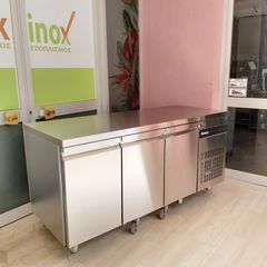 Ψυγείο πάγκος συντήρηση 179*70*87cm, με 3 πόρτες και ενσωματωμένη μηχανή, Ιnomak PNRP 999. Ποιότητα & Τιμή Stockinox