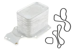 Ψυγείο λαδιού κινητήρα για  BMW ENG. 1.8D,2.0D,2.5D: 1 F20/F21, 2 F22/F23/F87, 3 F30/F31/F34/F80, 4 F32/F33/F36/F82/F83, 5 F10/F11 11428574005