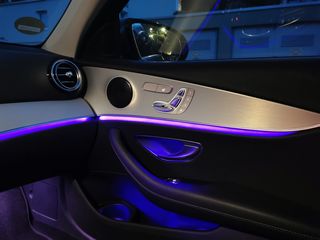 Mercedes-Benz E 300 2022 DISTRONIC PLUS MULTIBEM LED-thumb-42