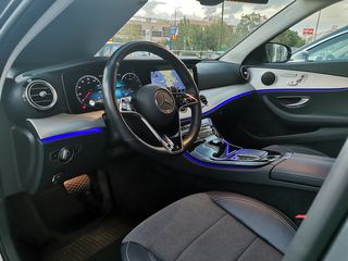 Mercedes-Benz E 300 2022 DISTRONIC PLUS MULTIBEM LED-thumb-22