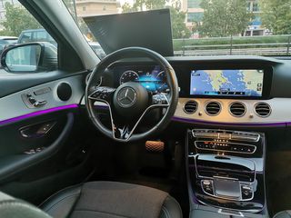 Mercedes-Benz E 300 2022 DISTRONIC PLUS MULTIBEM LED-thumb-17