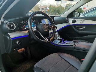Mercedes-Benz E 300 2022 DISTRONIC PLUS MULTIBEM LED-thumb-23