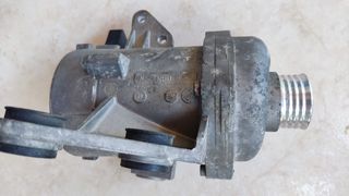 Αντλία τρόμπα νερού BMW E60, E81, E82, E87, E88, E89, E90, E91, E92, E93-thumb-8