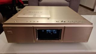 SACD / CD PLAYER  SONY SCD -777 ES -thumb-2