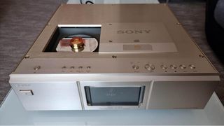 SACD / CD PLAYER  SONY SCD -777 ES -thumb-5
