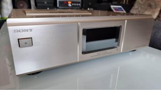 SACD / CD PLAYER  SONY SCD -777 ES -thumb-7