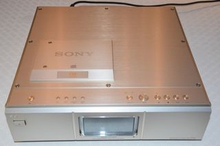 SACD / CD PLAYER  SONY SCD -777 ES -thumb-12