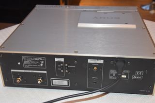 SACD / CD PLAYER  SONY SCD -777 ES -thumb-13