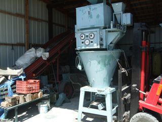 Tractor seeds cleaning machine '85