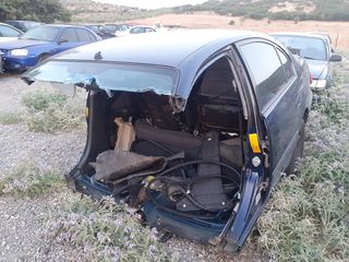 Avensis2001-thumb-13