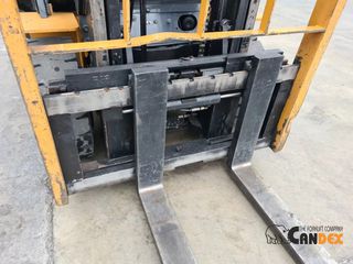 TCM 2003 FG30T6-thumb-5