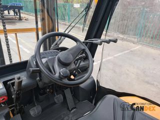 TCM 2003 FG30T6-thumb-6