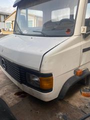 Καμπίνα Mercedes 609D -711D-811D- 814D-709D