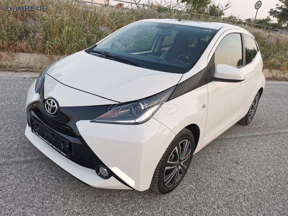 Car Gr Toyota Aygo X Play Navi