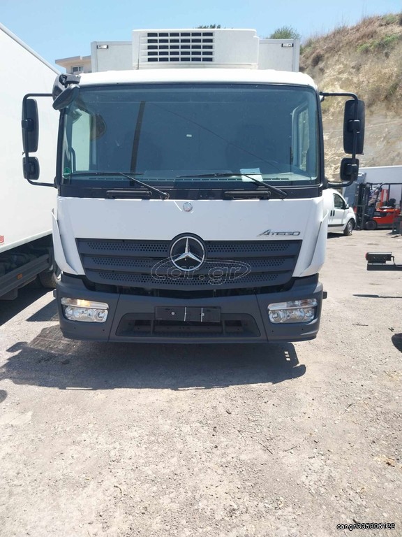 Ψυγείο Mercedes-Benz 2015 ATEGO 818