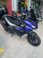 Aprilia SR GT 200 2025