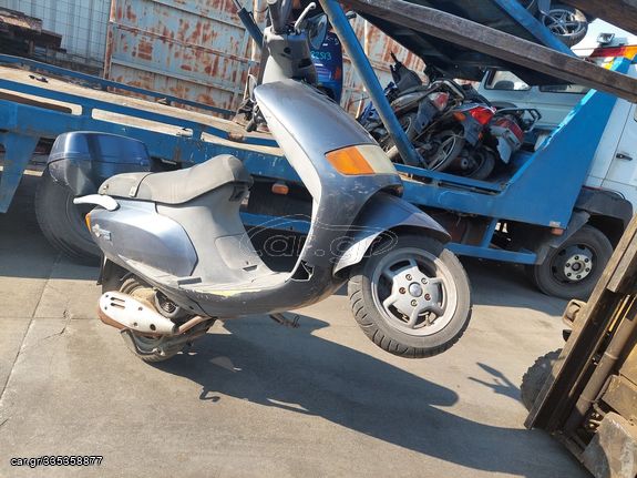 PIAGGIO με αριθμο πλαισιου ZAPM0100000009154 ΚΩΔΙΚΟΣ:222515( 4013)