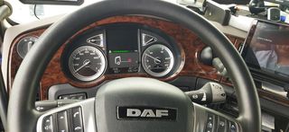 DAF 2017 530-thumb-7