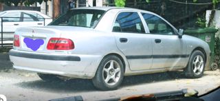 Mitsubishi Carisma '02