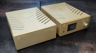 GOLD NOTE DS-10 USB DAC - STREAMER -PREAMPLIFIER-thumb-1
