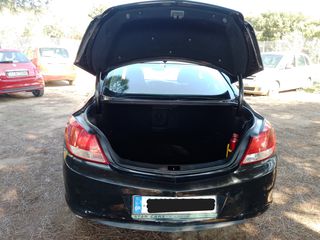 Opel Insignia 2011-thumb-5