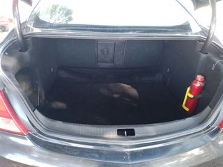 Opel Insignia 2011-thumb-17