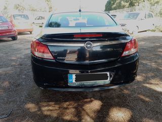 Opel Insignia 2011-thumb-4