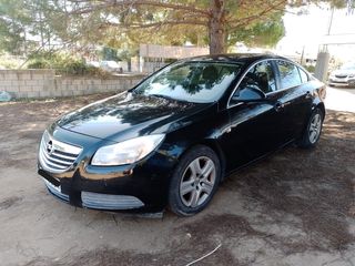 Opel Insignia 2011-thumb-1
