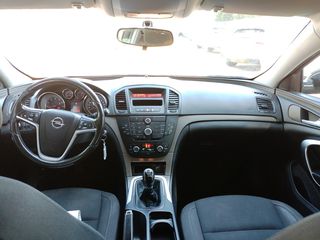 Opel Insignia 2011-thumb-14