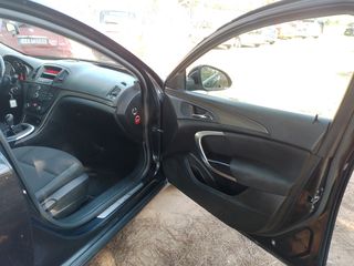 Opel Insignia 2011-thumb-9