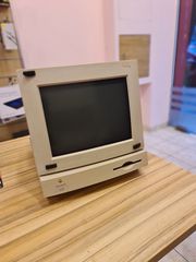 Vintage Macintosh(1993) με περιφερειακά
