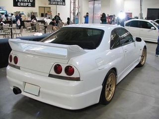 SPOILER NISSAN SKYLINE R33