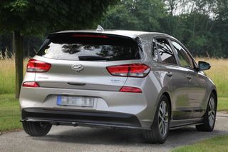 Πίσω Splitter (ΜΕ ΚΑΘΕΤΕΣ ΡΑΒΔΟΥΣ) HYUNDAI I30 MK3 HATCHBACK-thumb-1