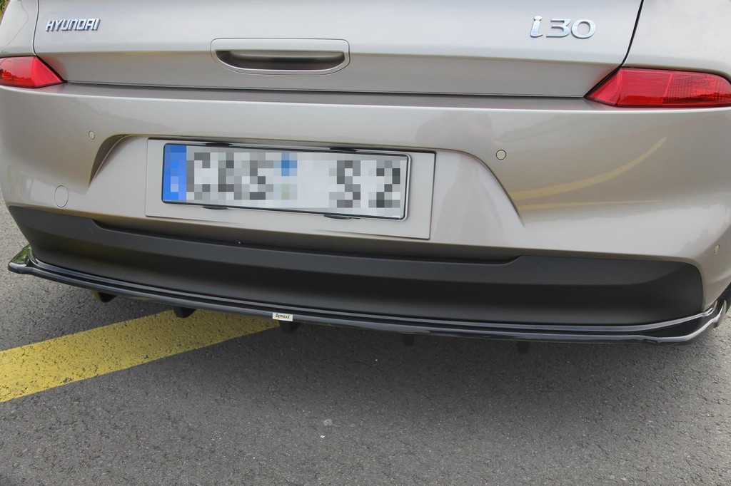 Πίσω Splitter (ΜΕ ΚΑΘΕΤΕΣ ΡΑΒΔΟΥΣ) HYUNDAI I30 MK3 HATCHBACK