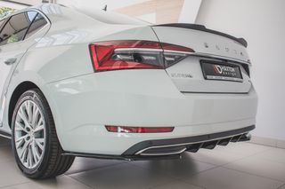 Πίσω Πλευρικοί Splitters Skoda Superb Liftback / Combi Mk3 Facelift