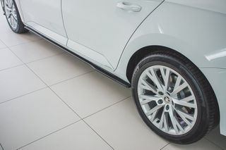 Side Skirts Diffusers Skoda Superb Liftback / Combi Mk3 Facelift-thumb-1