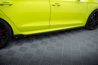 Side Skirts Diffusers V.2 + Flaps Skoda Octavia RS Liftback / Combi Mk4 Facelift-thumb-4